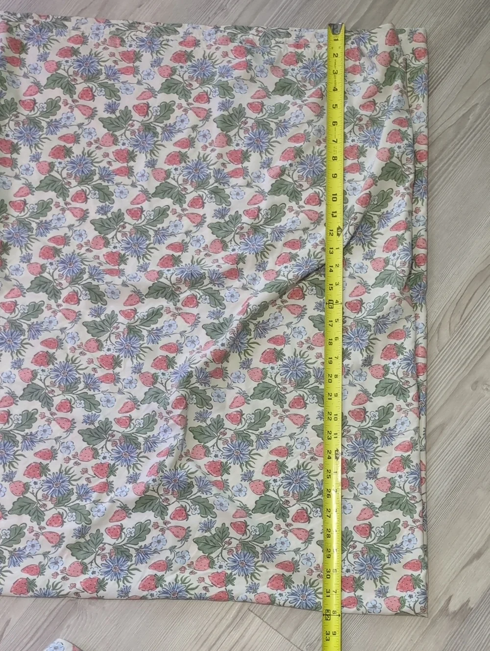 Strawberry Floral Flat & Fitted Sheet Set Cottagecore Twin Polyester Faded